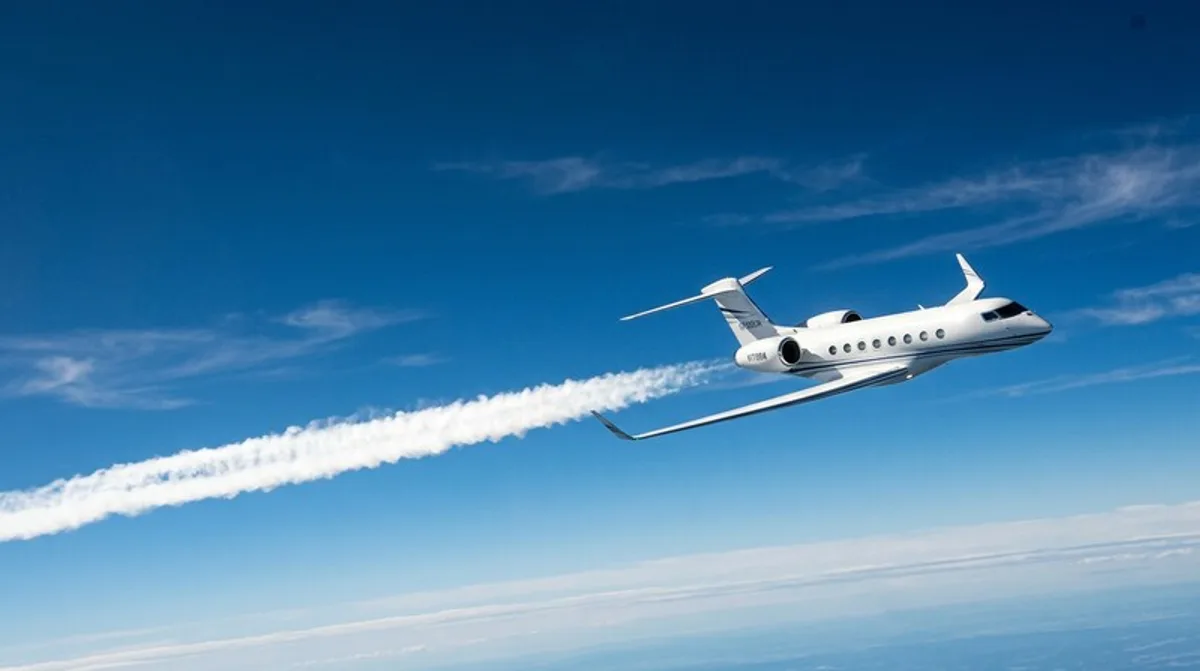 Erdkrümmung vom Privatjet sehen: Ab welcher Höhe ist es möglich?